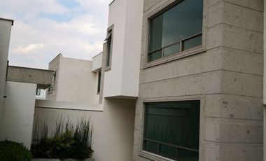 RESIDENCIA EN VENTA EN LOMAS VERDES 6a SECCION NAUCALPAN