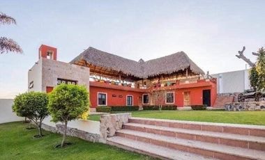 ESPECTACULAR CASA DE CAMPO EN VENTA EN ACATLÁN DE JUÁREZ