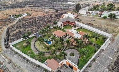 ESPECTACULAR CASA DE CAMPO EN VENTA EN ACATLÁN DE JUÁREZ