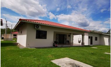 SE ALQUILA CASA EN DAVID , SAN CARLITOS