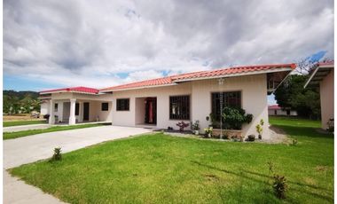 SE ALQUILA CASA EN DAVID , SAN CARLITOS