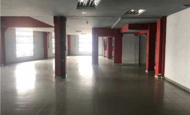 ALQUILER Y VENTA DE  LOCAL COMERCIAL CALIDONIA 3350M2 JP