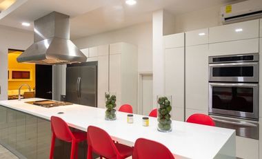 ALQUILER DE CASA EN ALTOS DEL GOLF BIANCO LOFT/ AMUEBLADA 782M2 JP