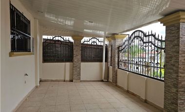 Se Vende Casa en Brisas de Arraiján