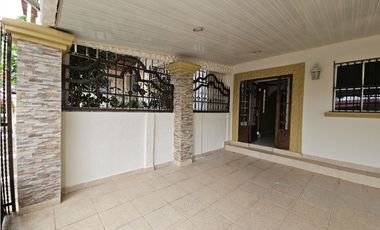 Se Vende Casa en Brisas de Arraiján