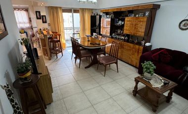 Departamento 2 Amb. con 2 Bacones en Lomas de Zamora