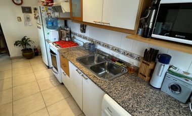 Departamento 2 Amb. con 2 Bacones en Lomas de Zamora