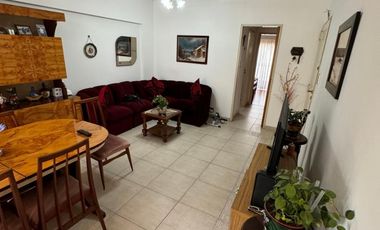 Departamento 2 Amb. con 2 Bacones en Lomas de Zamora