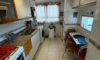 Departamento 2 Amb. con 2 Bacones en Lomas de Zamora