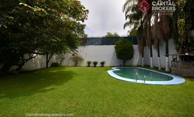 Casa de Lujo en Venta en Colonia  Ideal para Desarrollar Torre de Departamentos