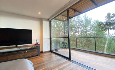 Venta Apartamento Con Amplia Terraza, En El Retiro