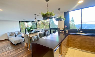 Venta Apartamento Con Amplia Terraza, En El Retiro