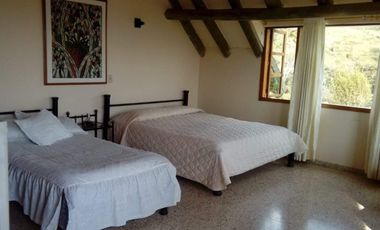 FINCA ANOLAIMA CUNDINAMARCA