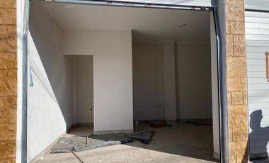 SE RENTA LOCAL COMERCIAL MUY CERCA DE LA ESTACION DEL TREN