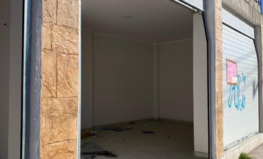 SE RENTA LOCAL COMERCIAL MUY CERCA DE LA ESTACION DEL TREN