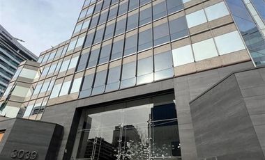 Oficina en Arriendo en Apoquindo / Augusto Leguia. Metro El Golf