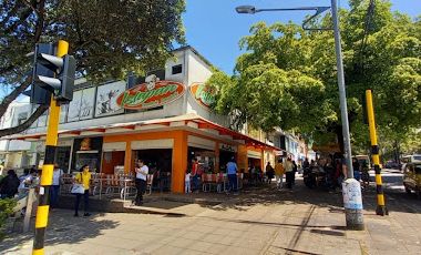 VENTA DE LOCALES EN CABECERA