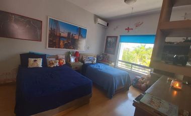 Casa en venta en Fraccionamiento Residencial Real Vista Hermosa, Colima.