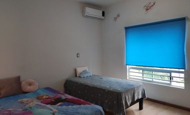 Casa en venta en Fraccionamiento Residencial Real Vista Hermosa, Colima.