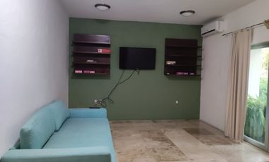 Casa en venta en Fraccionamiento Residencial Real Vista Hermosa, Colima.