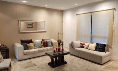 Casa en venta en Fraccionamiento Residencial Real Vista Hermosa, Colima.