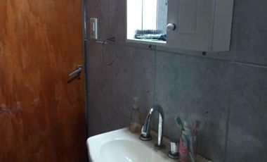 Casa en venta - 2 Dormitorios 1 Baño - Cochera - 1.400Mts2 - Mar del Tuyú