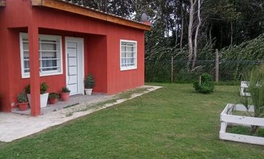 Casa en venta - 2 Dormitorios 1 Baño - Cochera - 1.400Mts2 - Mar del Tuyú