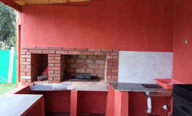 Casa en venta - 2 Dormitorios 1 Baño - Cochera - 1.400Mts2 - Mar del Tuyú