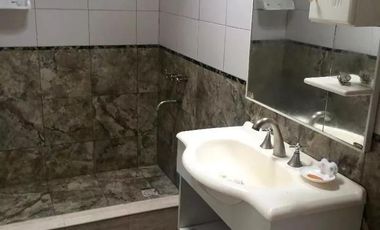 Casa en venta - 3 Dormitorios 3 Baños - 200Mts2 - Florencio Varela