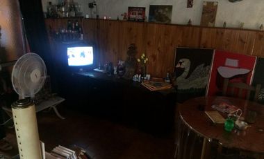 Casa con jardin y quincho