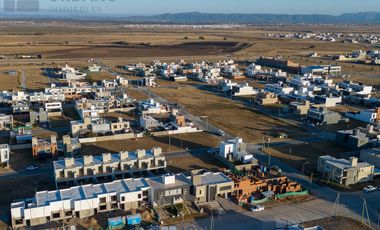 DUPLEX 3 DORMITORIOS MANANTIALES