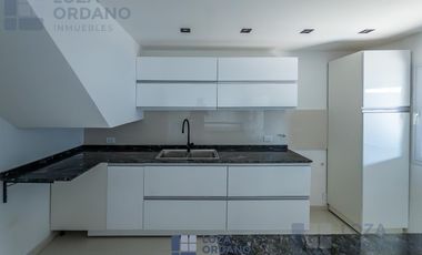 DUPLEX 3 DORMITORIOS MANANTIALES
