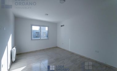 DUPLEX 3 DORMITORIOS MANANTIALES