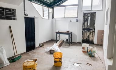 REFACCIONADO a NUEVO - PH 3 Ambientes con cochera y patio.