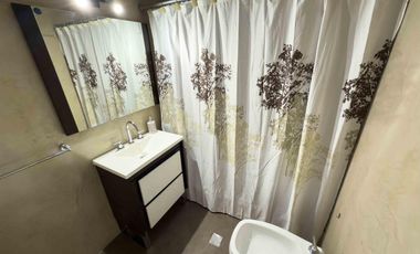 Casa en venta - 3 Dormitorios 1 Baño - Cocheras - 412Mts2 - Ensenada