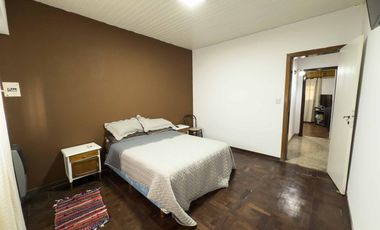 Casa en venta - 3 Dormitorios 1 Baño - Cocheras - 412Mts2 - Ensenada