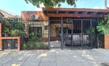 PH 4 ambientes con cochera en Ballester