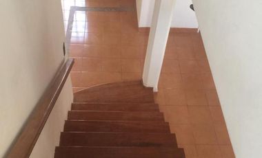 EXCELENTE DEPARTAMENTO DE 3 AMBIENTES EN INMEJORABLE UBICACION!!!! Lavalle 423, Monte Grande.-