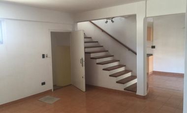 EXCELENTE DEPARTAMENTO DE 3 AMBIENTES EN INMEJORABLE UBICACION!!!! Lavalle 423, Monte Grande.-