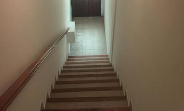 EXCELENTE DEPARTAMENTO DE 3 AMBIENTES EN INMEJORABLE UBICACION!!!! Lavalle 423, Monte Grande.-