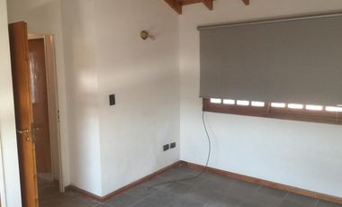 EXCELENTE DEPARTAMENTO DE 3 AMBIENTES EN INMEJORABLE UBICACION!!!! Lavalle 423, Monte Grande.-
