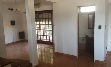 EXCELENTE DEPARTAMENTO DE 3 AMBIENTES EN INMEJORABLE UBICACION!!!! Lavalle 423, Monte Grande.-