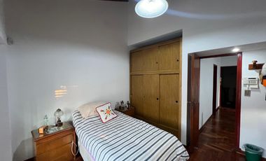 PH de cuatro ambientes a la venta en Sarandi