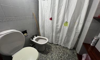 PH de cuatro ambientes a la venta en Sarandi