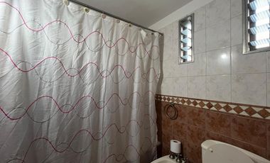 PH de cuatro ambientes a la venta en Sarandi