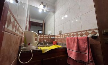 PH de cuatro ambientes a la venta en Sarandi