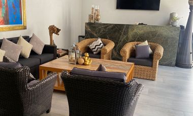 CASA CON SEGURIDAD EN BOSQUES DE LA HERRADURA