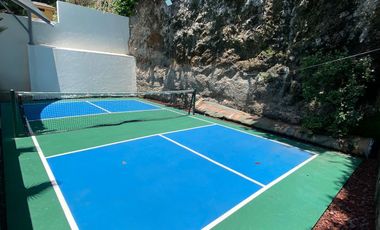 CASA CON SEGURIDAD EN BOSQUES DE LA HERRADURA