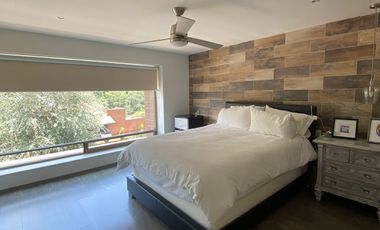 CASA CON SEGURIDAD EN BOSQUES DE LA HERRADURA