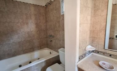 Casa - 3 dormitorios - Lomas de Zamora Oeste